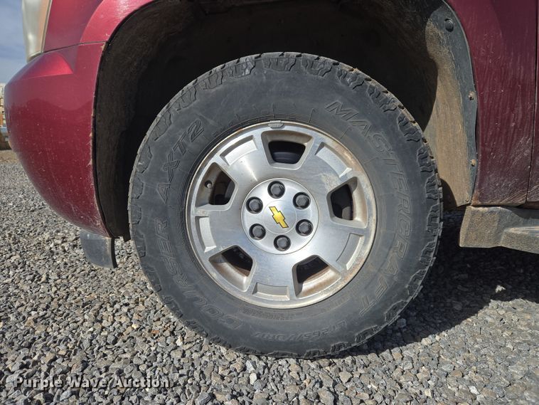 image for item ET1347 2009 Chevrolet Suburban SUV