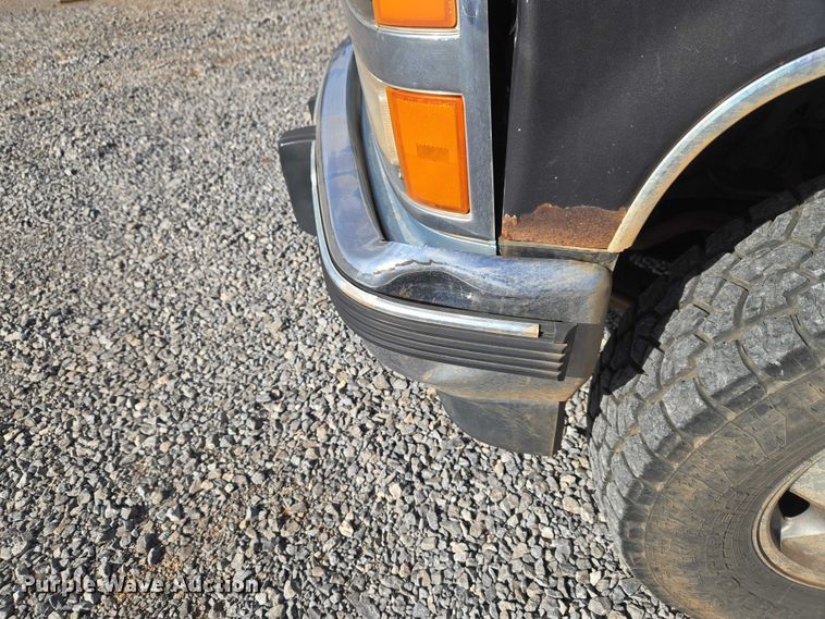 image for item ET1348 1992 Chevrolet Blazer SUV