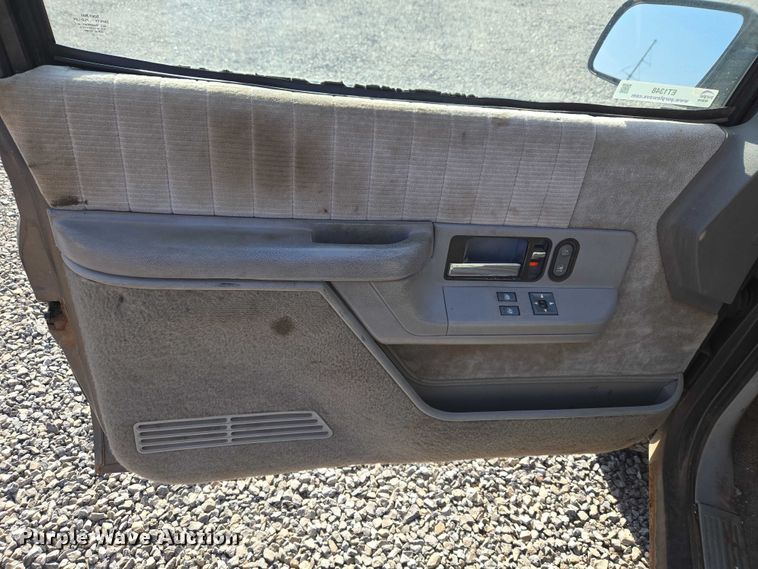 image for item ET1348 1992 Chevrolet Blazer SUV