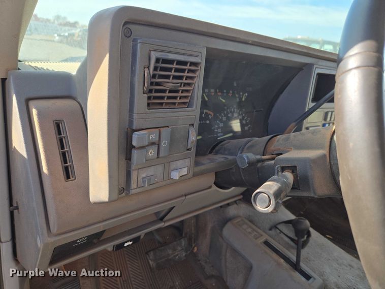 image for item ET1348 1992 Chevrolet Blazer SUV