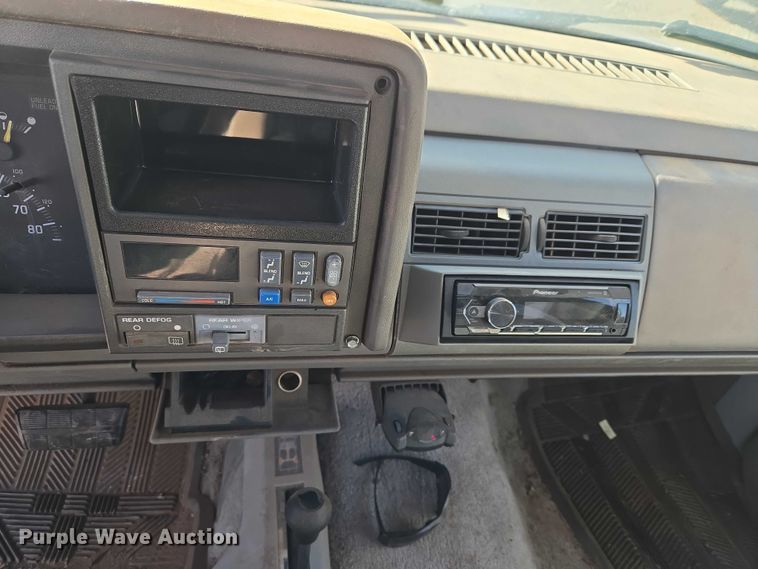 image for item ET1348 1992 Chevrolet Blazer SUV