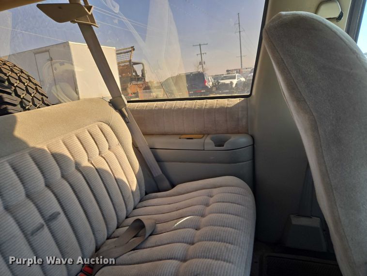 image for item ET1348 1992 Chevrolet Blazer SUV