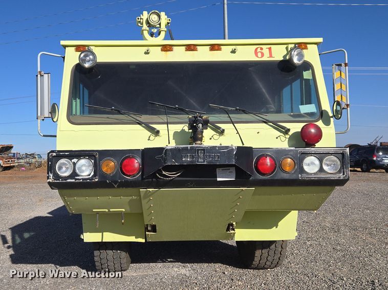 image for item ET1350 1985 Oshkosh Low Tilt pumper fire truck