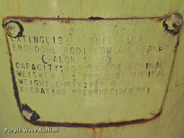 image for item ET1350 1985 Oshkosh Low Tilt pumper fire truck