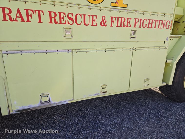 image for item ET1350 1985 Oshkosh Low Tilt pumper fire truck