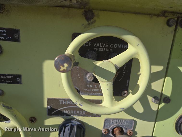 image for item ET1350 1985 Oshkosh Low Tilt pumper fire truck