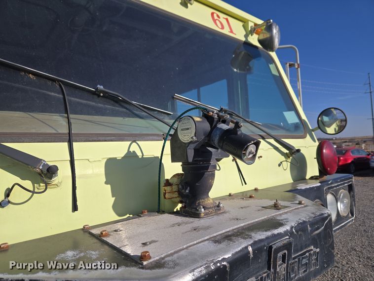 image for item ET1350 1985 Oshkosh Low Tilt pumper fire truck