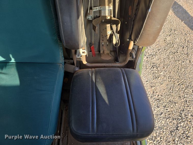 image for item ET1350 1985 Oshkosh Low Tilt pumper fire truck