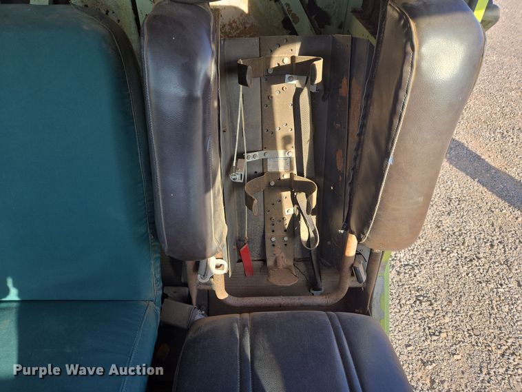 image for item ET1350 1985 Oshkosh Low Tilt pumper fire truck