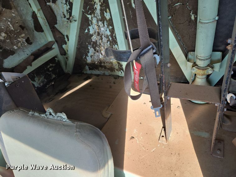 image for item ET1350 1985 Oshkosh Low Tilt pumper fire truck