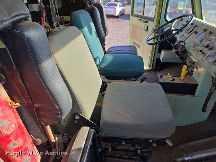 image for item ET1350 1985 Oshkosh Low Tilt pumper fire truck