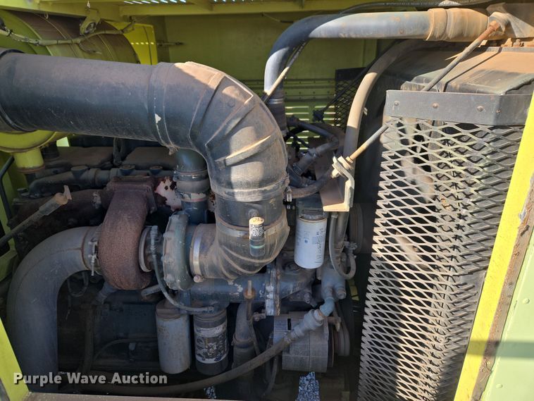 image for item ET1350 1985 Oshkosh Low Tilt pumper fire truck