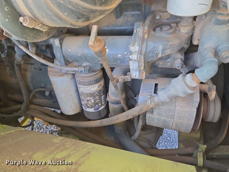 image for item ET1350 1985 Oshkosh Low Tilt pumper fire truck