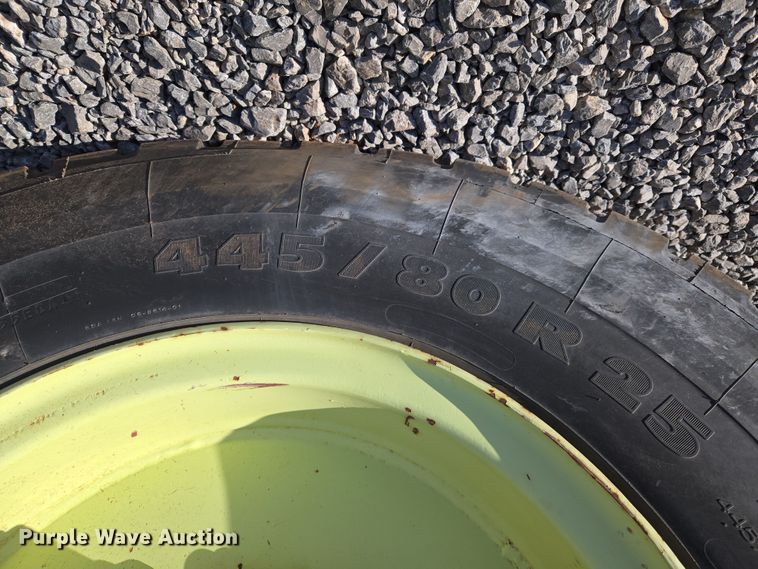 image for item ET1350 1985 Oshkosh Low Tilt pumper fire truck