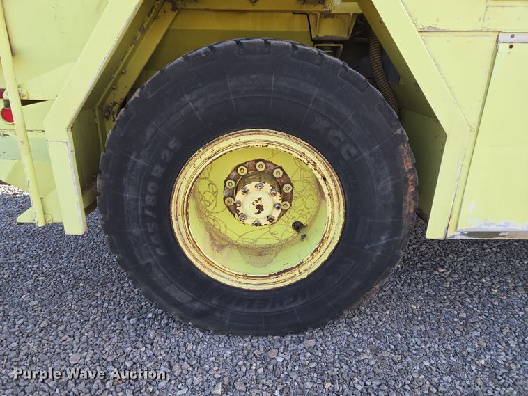 image for item ET1350 1985 Oshkosh Low Tilt pumper fire truck