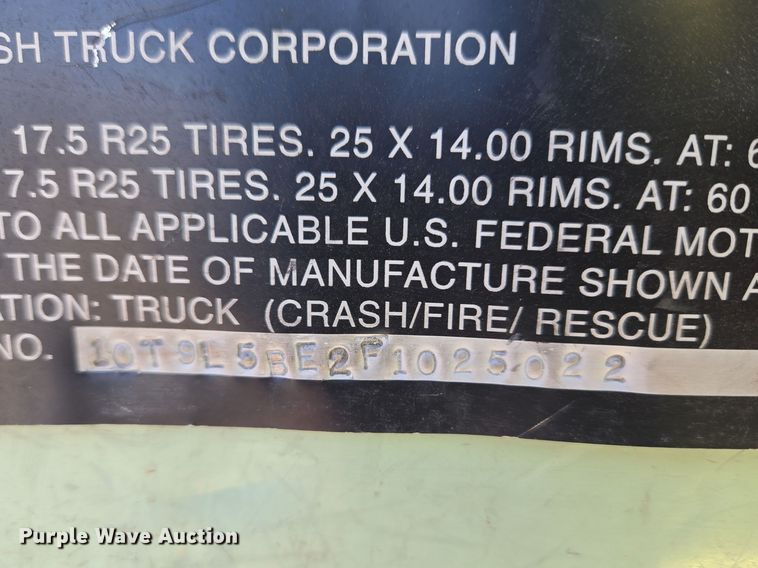 image for item ET1350 1985 Oshkosh Low Tilt pumper fire truck