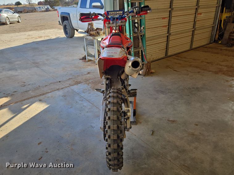 image for item ET1351 2003 Honda CRF450R dirt bike