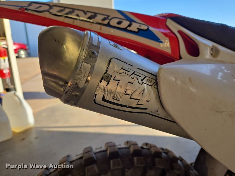 image for item ET1351 2003 Honda CRF450R dirt bike