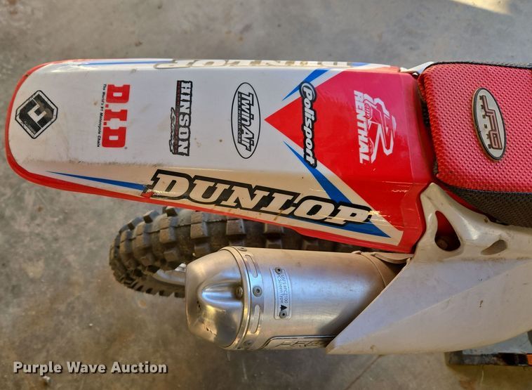 image for item ET1351 2003 Honda CRF450R dirt bike