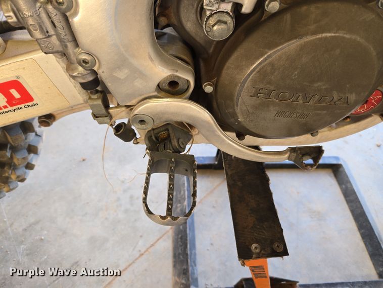 image for item ET1351 2003 Honda CRF450R dirt bike