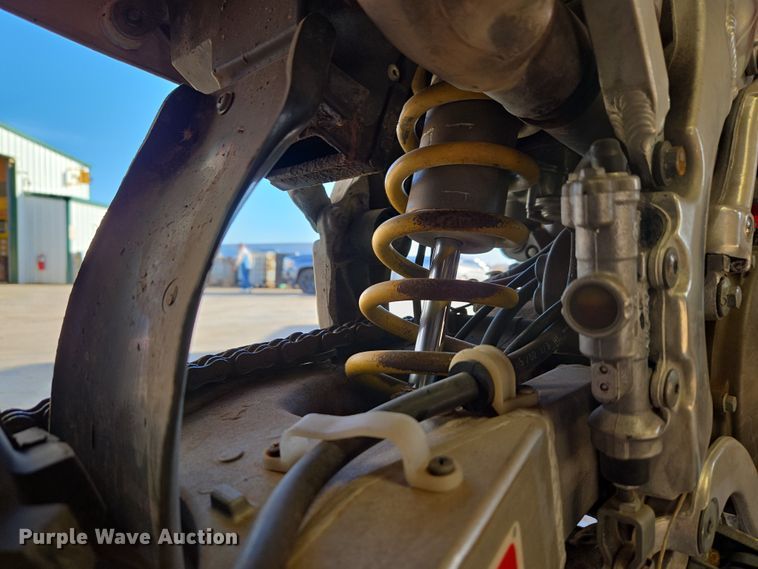 image for item ET1351 2003 Honda CRF450R dirt bike