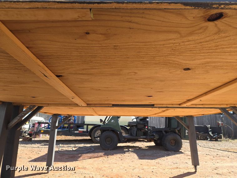 image for item ET1359 (2) tables