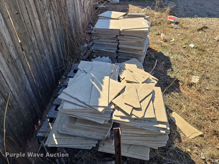 image for item ET1366 (2) pallets of tiles