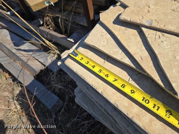 image for item ET1366 (2) pallets of tiles