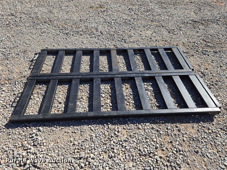 image for item ET1367 (2) trailer ramps