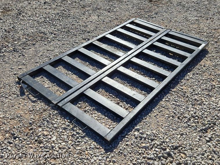 image for item ET1367 (2) trailer ramps