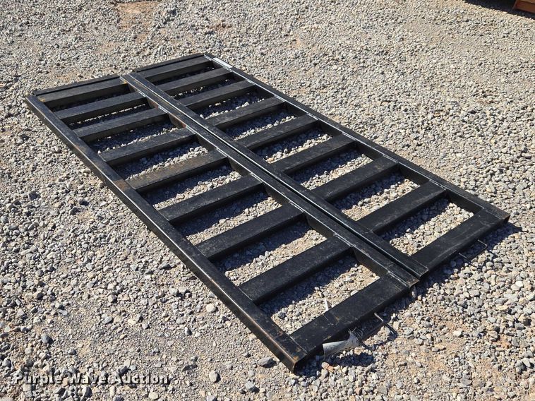 image for item ET1367 (2) trailer ramps