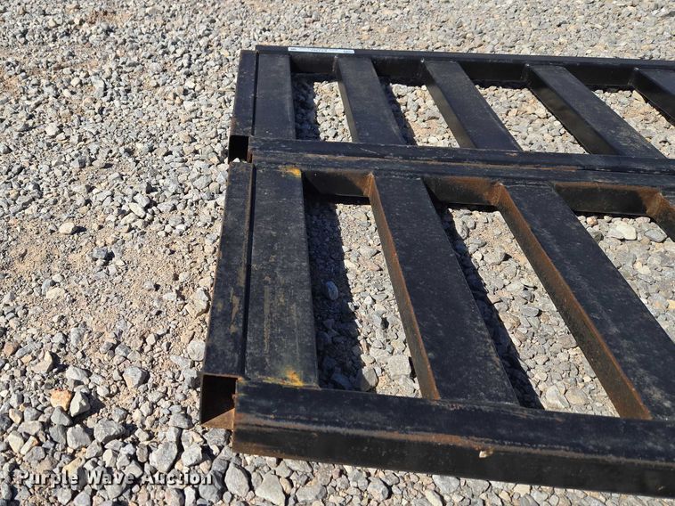 image for item ET1367 (2) trailer ramps