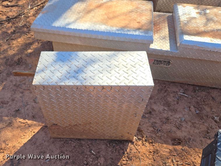 image for item ET1370 Various (5) tool boxes