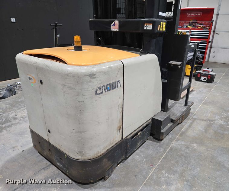 image for item ET1375 Crown SP4050-30 order picker