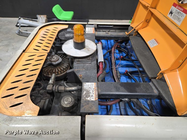 image for item ET1375 Crown SP4050-30 order picker