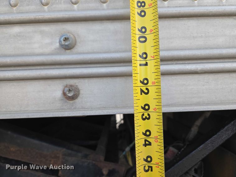 image for item ET1381 2007 Ford F450 box truck