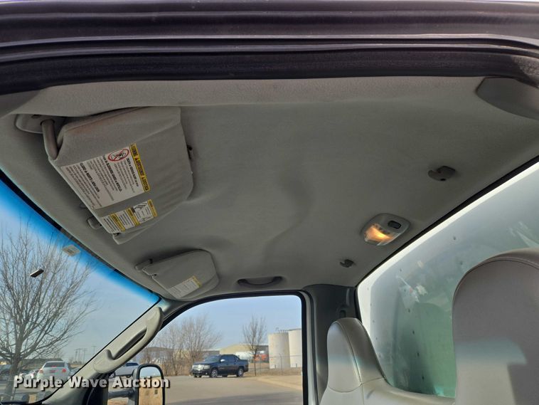 image for item ET1381 2007 Ford F450 box truck