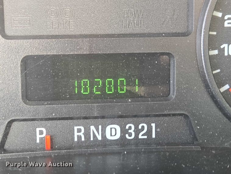 image for item ET1381 2007 Ford F450 box truck