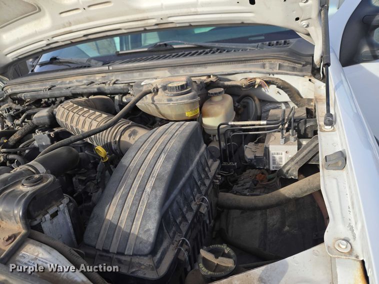 image for item ET1381 2007 Ford F450 box truck