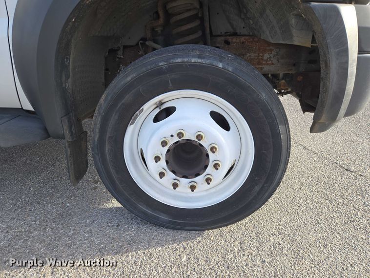 image for item ET1381 2007 Ford F450 box truck