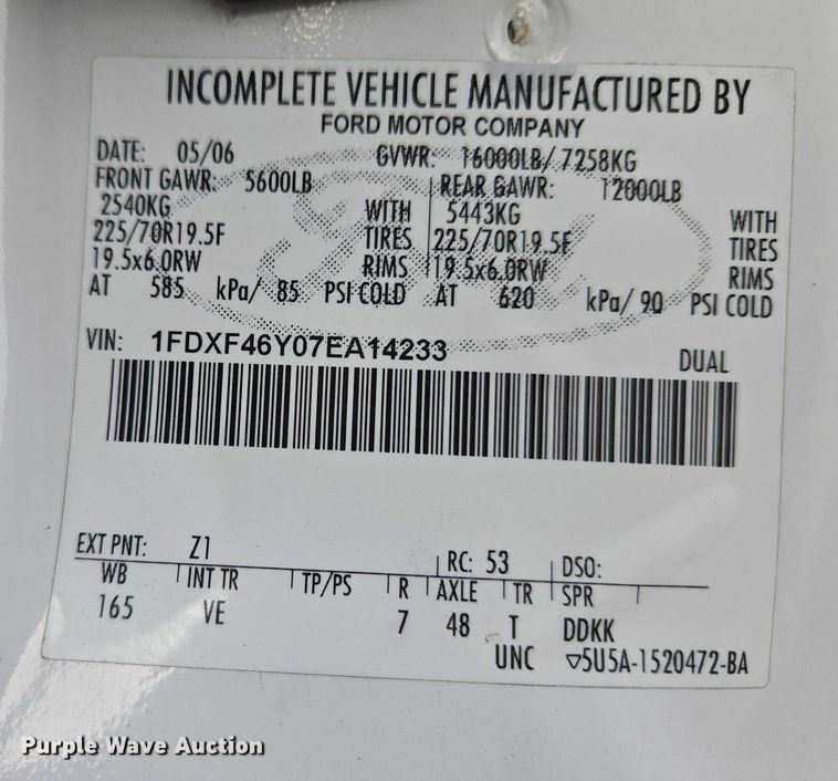 image for item ET1381 2007 Ford F450 box truck