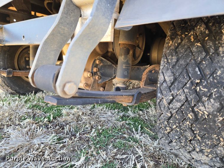 image for item ET1384 Club Car Turf 2 golf cart