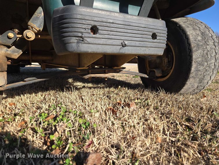 image for item ET1384 Club Car Turf 2 golf cart