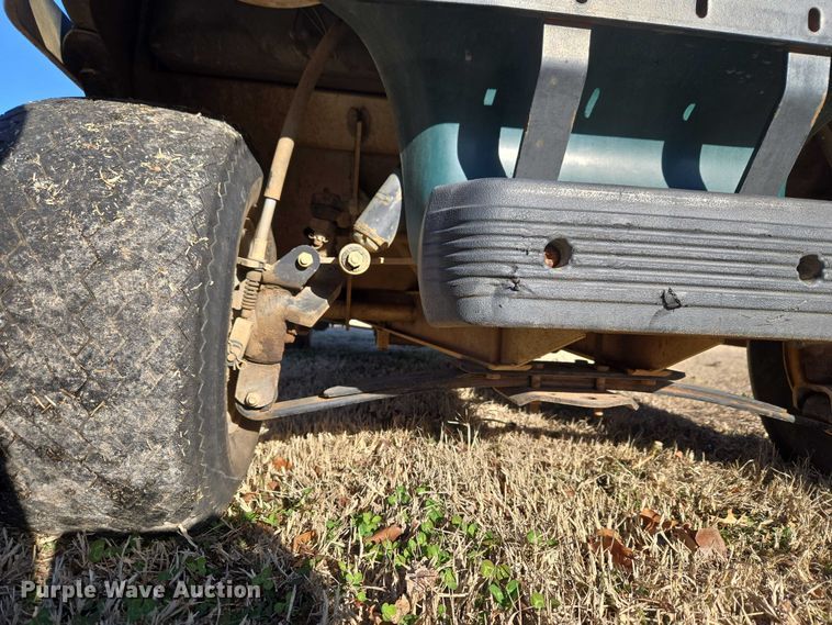 image for item ET1384 Club Car Turf 2 golf cart