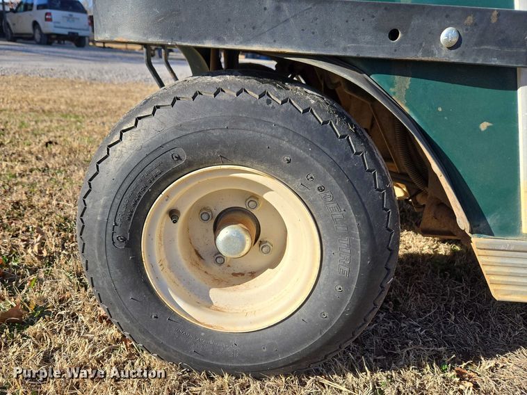 image for item ET1384 Club Car Turf 2 golf cart