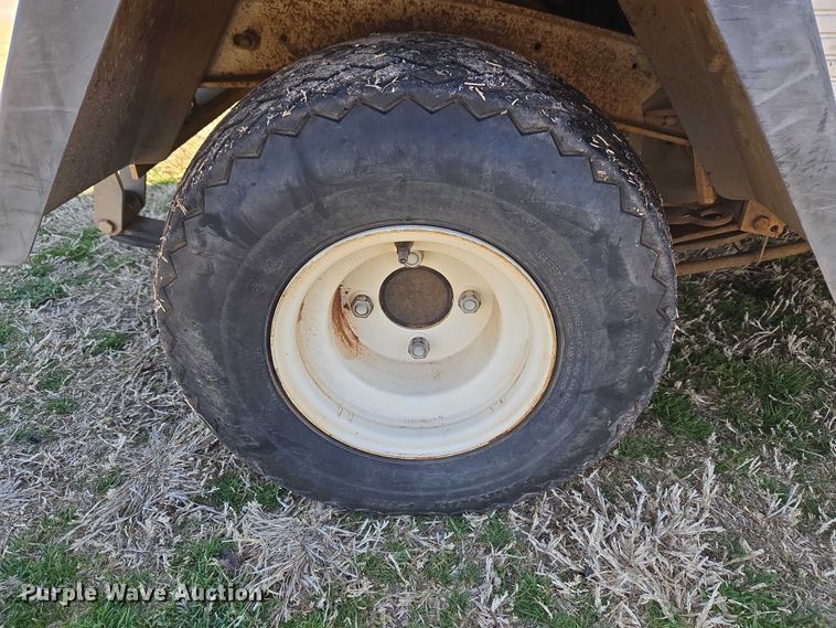 image for item ET1384 Club Car Turf 2 golf cart