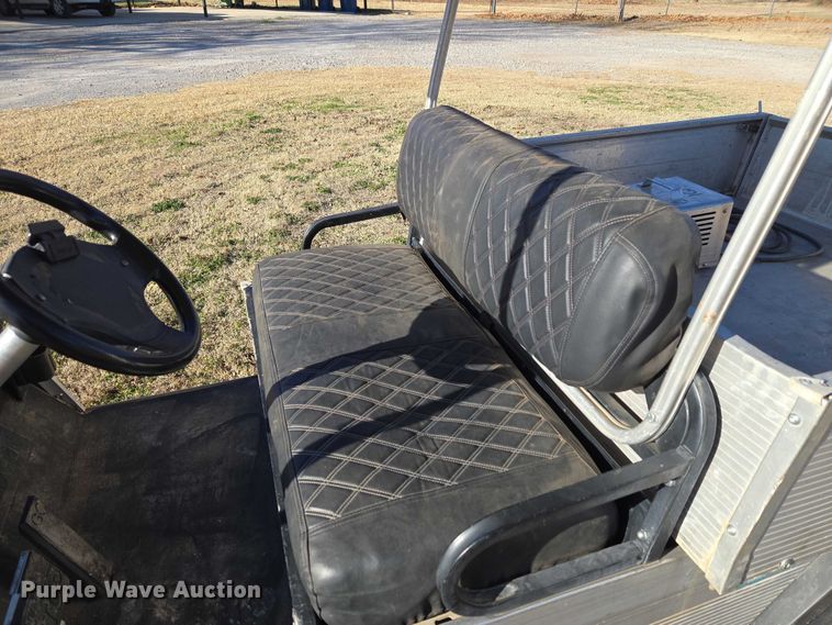 image for item ET1385 Club Car Turf Carryall 2 golf cart