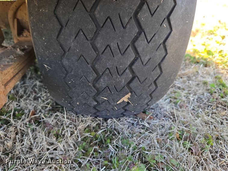 image for item ET1385 Club Car Turf Carryall 2 golf cart