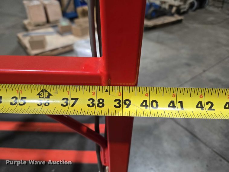 image for item ET1400 2015 Hy-Brid HB-P527 scissor lift