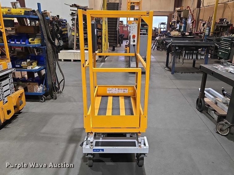 image for item ET1402 2017 Hy-Brid HB-P527 scissor lift
